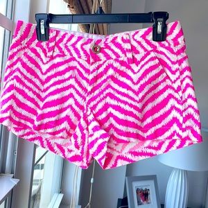 Lilly Pulitzer Walsh Shorts Size 2